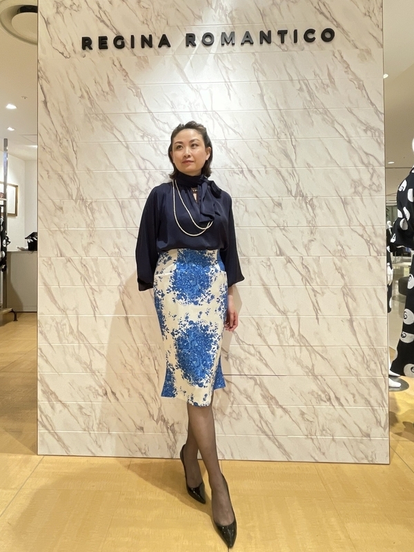 【美品】レジィーナロマンティコ　ジレ　ベスト　サングラスドッグ　ストレッチ　36 2025年最新】レジィーナロマンティコ ベストの人気アイテム