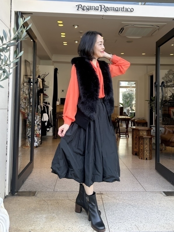 フェイクファーニットジレ | REGINA ROMANTICO（レジィーナ